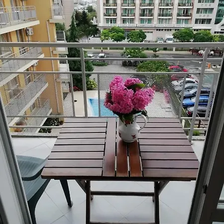 Апартамент Лина *